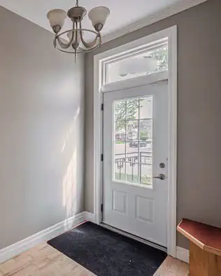 Bright & Central 1 Bedroom Apartment