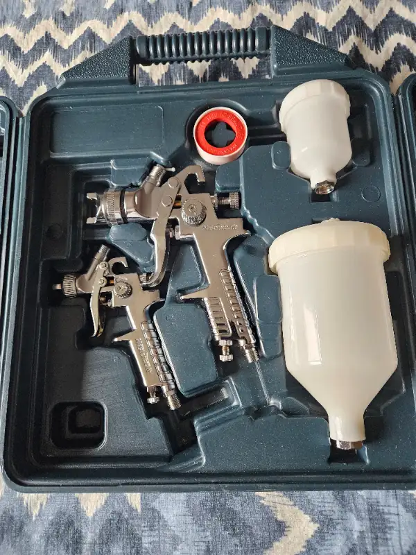 Mastercraft Air Powered Gravity Fed Spray Gun Kit in Other in Oakville / Halton Region - Image 5