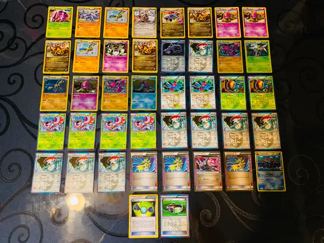 450+ POKÉMON-CARTES/CARDS LOT (NOT ORIGINALS-SEE PICS) (C023) in Arts & Collectibles in City of Montréal - Image 6