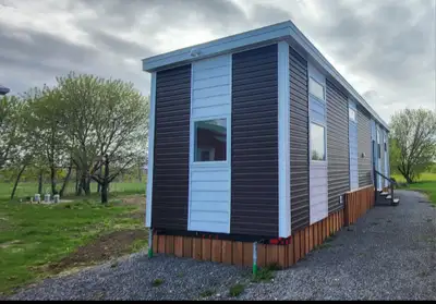 3year old tiny home for rent surrounded by fields. Located on a farm. 1 bedroom one loft. Perfect fo...