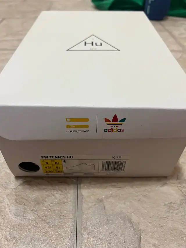 ADIDAS PW TENNIS HU #CQ1872 Size 9 Men’s Shoes Pharrell Williams in Men's Shoes in St. Catharines - Image 9