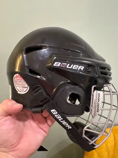 Childs Bauer hockey helmet, View more