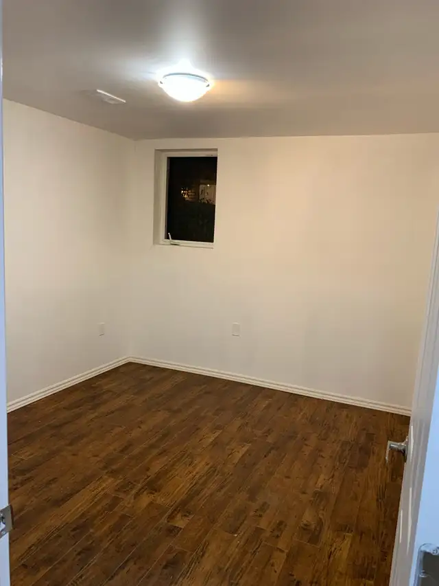 Room for Rent available Private or Sharing in a Walkout Basement in Room Rentals & Roommates in Markham / York Region - Image 9
