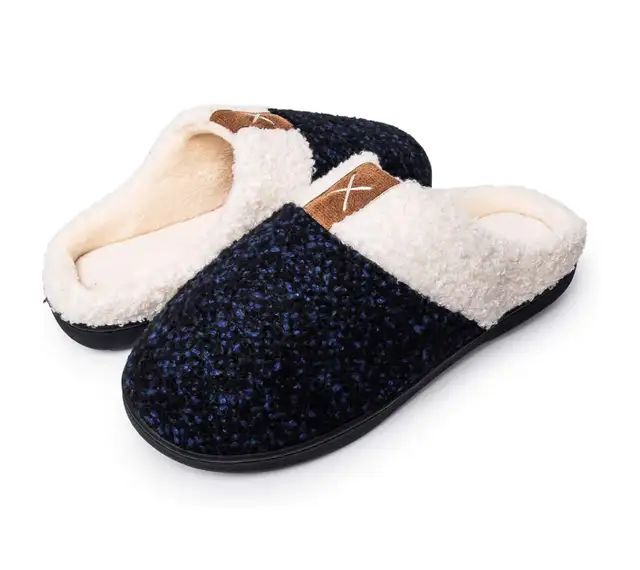 New Men's Comfort Wool-Like Plush Fleece Indoor Slipper/US11-12 in Men's in Calgary - Image 2