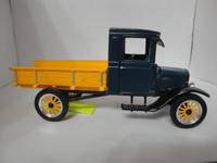 SIGNATURE MODEL TT 1923 FORD TRUCK