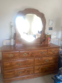 Dresser with mirror 