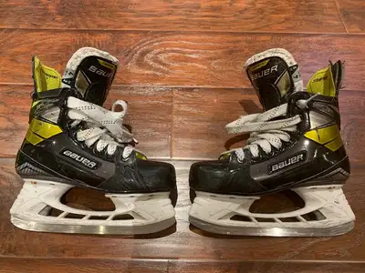 Supreme 3S skates, size 4, fit 2, View more