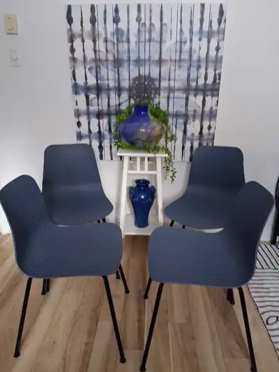 4 chaises bleues de cuisine en polypropylène,neuves., View more