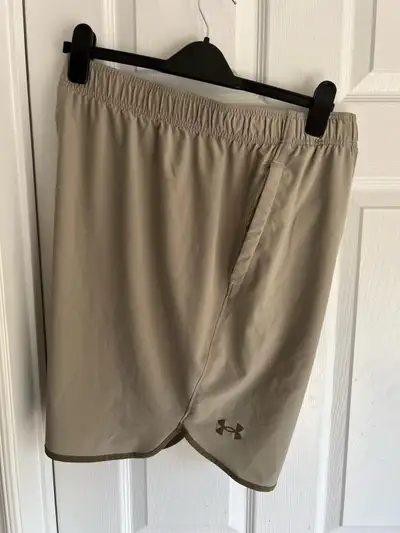 Mens Under Armour shorts size 2XL, View more