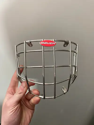 Bauer 960 cage , View more