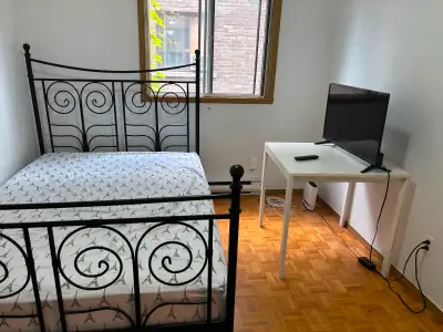 CHAMBRE À LOUER  tout inclus 695