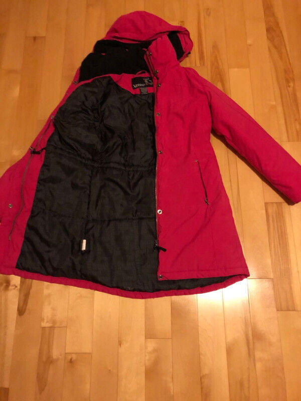 Manteau pour femme de marque VERBIO Femmes Hauts et vetements d exterieur Ville de Montreal Kijiji Petites Annonces