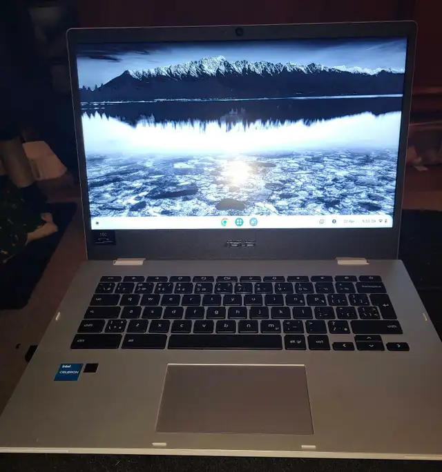 ASUS chromebook OS in iPads & Tablets in Kingston - Image 4