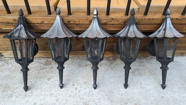 5 Vintage 20" Outdoor Cast Metal / Glass Coach Lights in Outdoor Lighting in St. Catharines