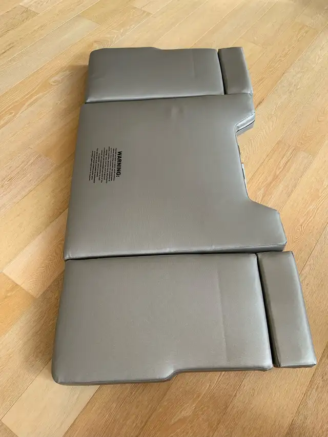 folding bed for MB Sprinter, Camper, sits on front seats, new! in RVs & Motorhomes in Bedford - Image 8