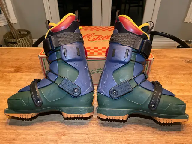 K2 Method ski boots (2024) + brand new Intuition Pro liner! in Ski in Oakville / Halton Region - Image 11
