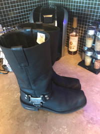 Milwakee motor cycle boots