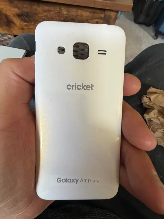New Cricket phone S4 in General Electronics in Calgary - Image 2