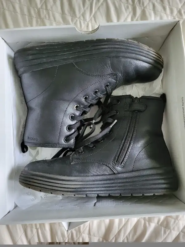 GEOX ankle boots, junior girl, US size 3 in Kids & Youth in Mississauga / Peel Region - Image 8