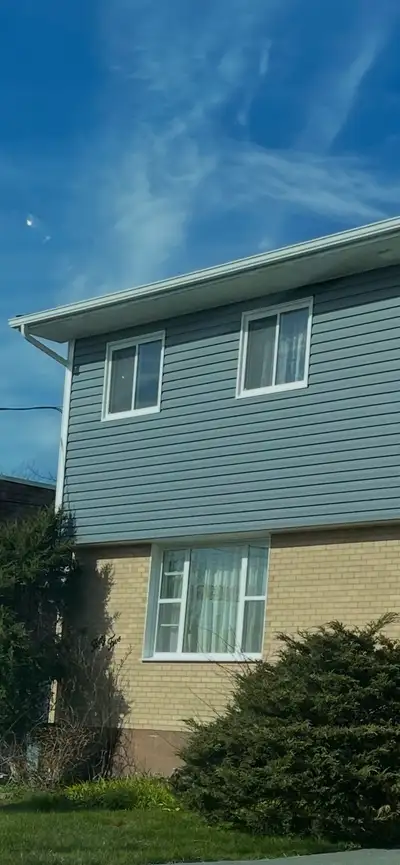 1 Private bedroom for rent 1 private bedroom (second floor) in a spacious house in Dartmouth, locate...