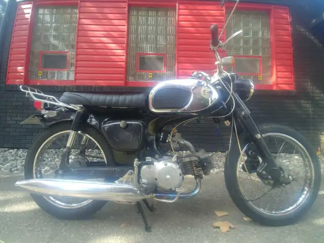 Vintage motorcycle Honda Yamaha  in Other in Windsor Region - Image 9