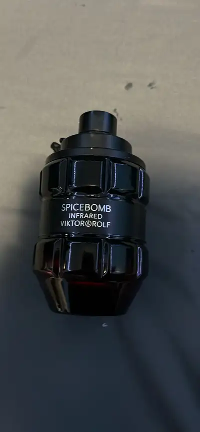 About 50-60 percent full Smells great Sweet fragrance 60 obo