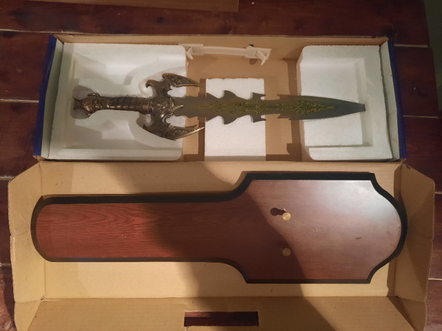 Épée décorative dans Art et objets de collection  à Longueuil/Rive Sud - Image 3