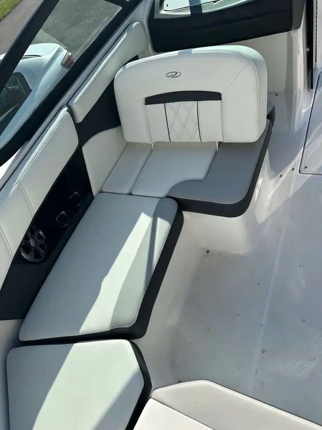 2022 Regal 2000 ESX in Powerboats & Motorboats in Saint John - Image 5