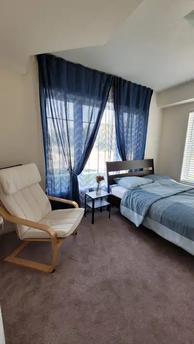 A furnished private bedroom is available in a clean and quiet home located in a safe and desirable n...