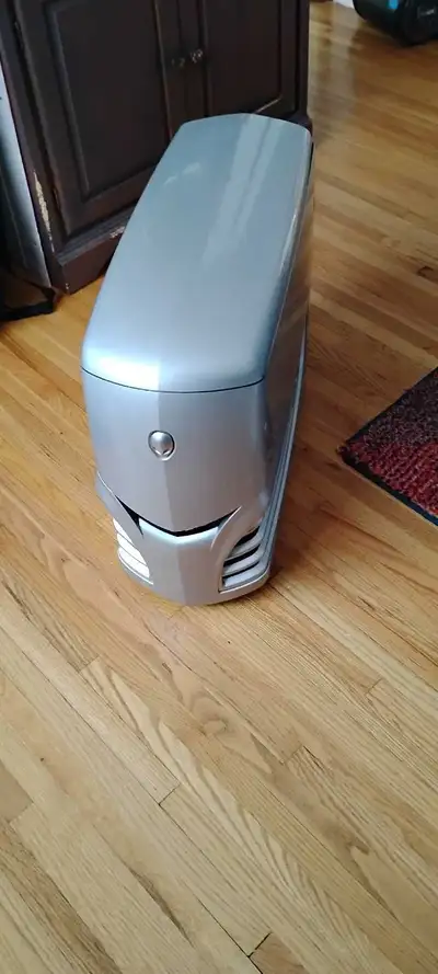 AlienWare Area 51 7500, View more