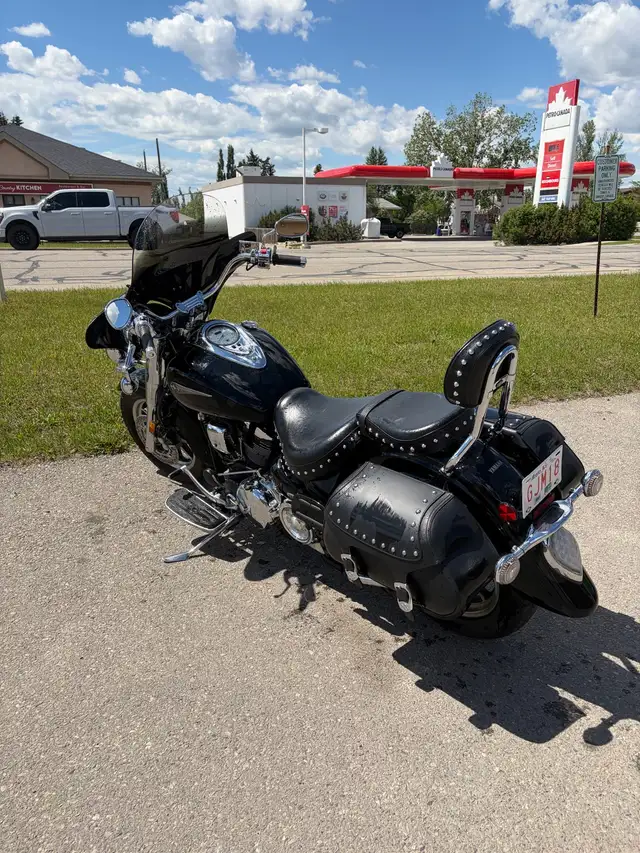 2006 Yamaha Roadstar in Street, Cruisers & Choppers in Calgary - Image 5