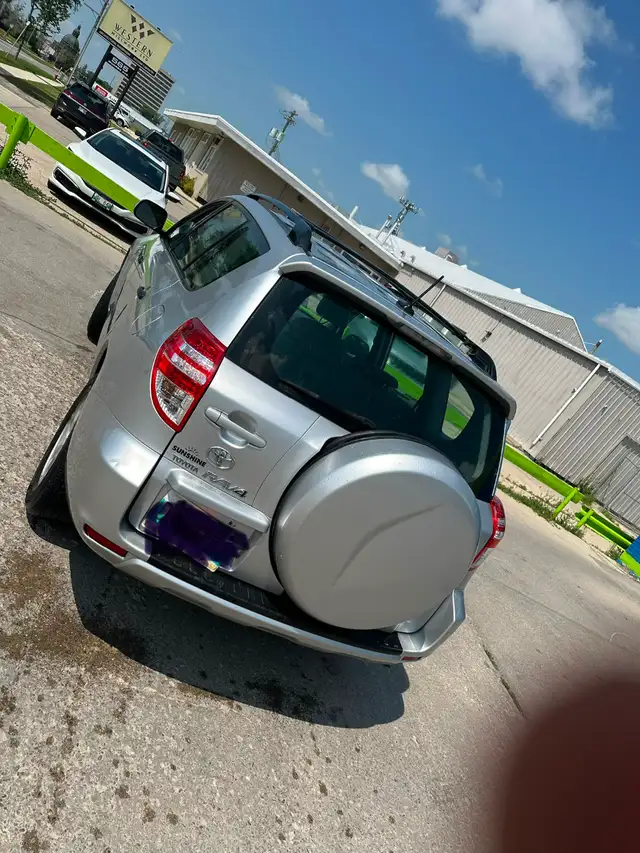 2010 Rav 4600959166228080643
