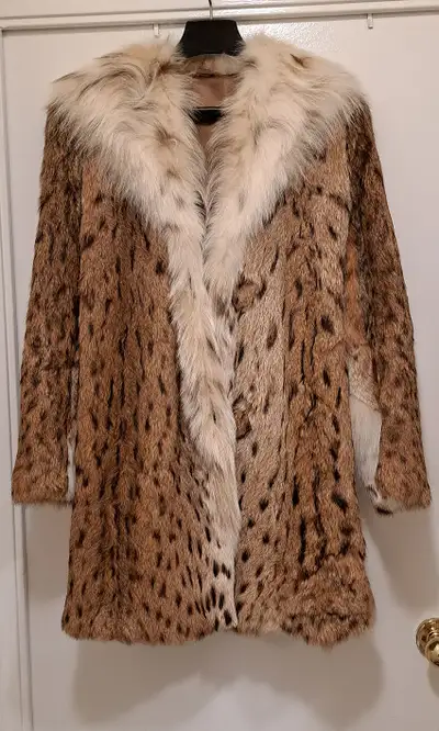 Fur  Coat  Lynx, View more