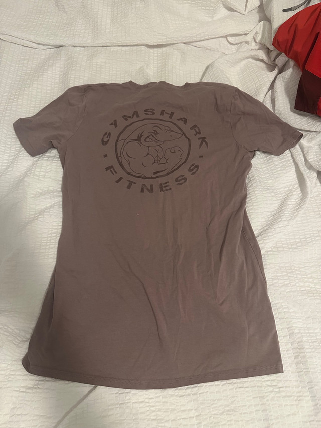 Mens Medium Gym-Shark T-Shirt in Men's in Brantford - Image 2