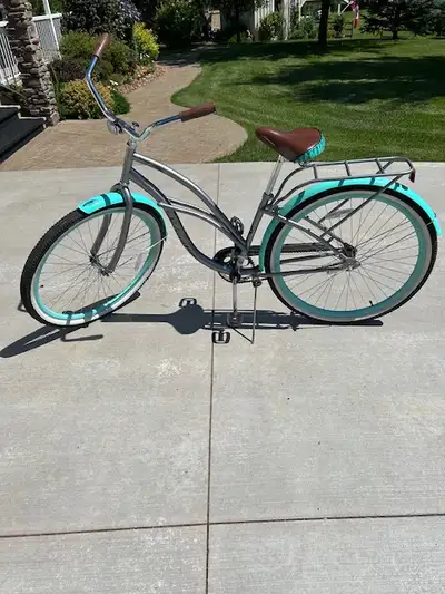 Ladies California Cruiser, View more