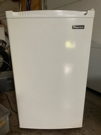 Master Chef Mini Fridge for sale 