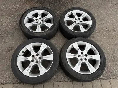 Tires are old and should be replaced selling them mainly for the rims. Rims are in good condition. N...