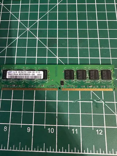 Samsung M378T2953CZ3-CE6 1Gb PC2-5300 DDR2-667MHz CL5 240, View more