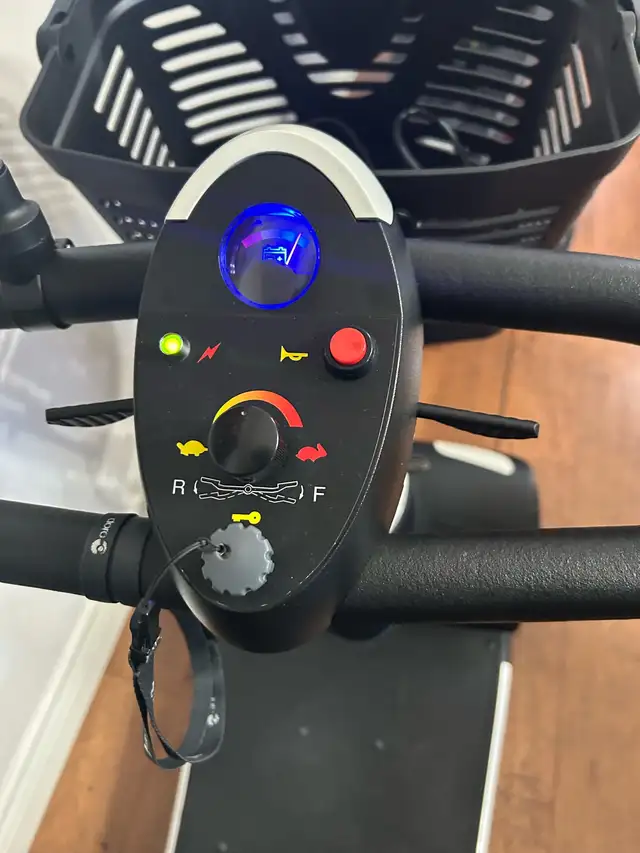 mobility scooter 597784632304619521