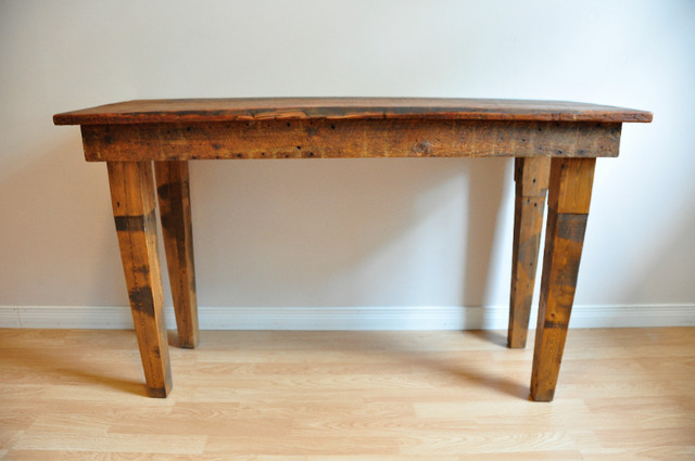 Rustic Barn-Board Table (Folk-Art circa 1990) in Other Tables in Bedford - Image 2
