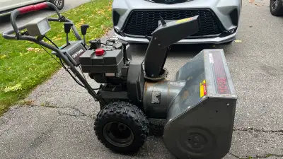 Craftsman 10-30 gas powered snow blower, View more