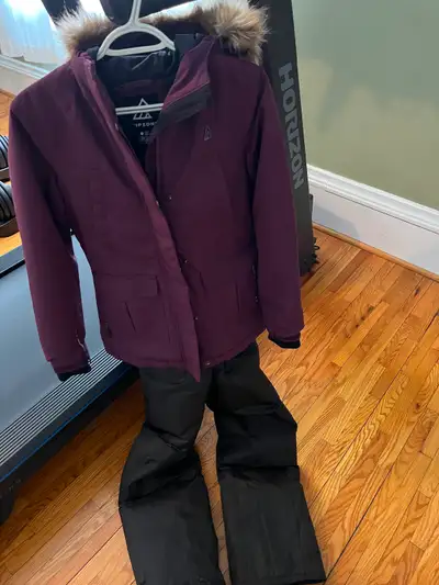 Girls size large Ripzone ski jacket and Hot paws size large snow pants. Smoke free home, great condi...