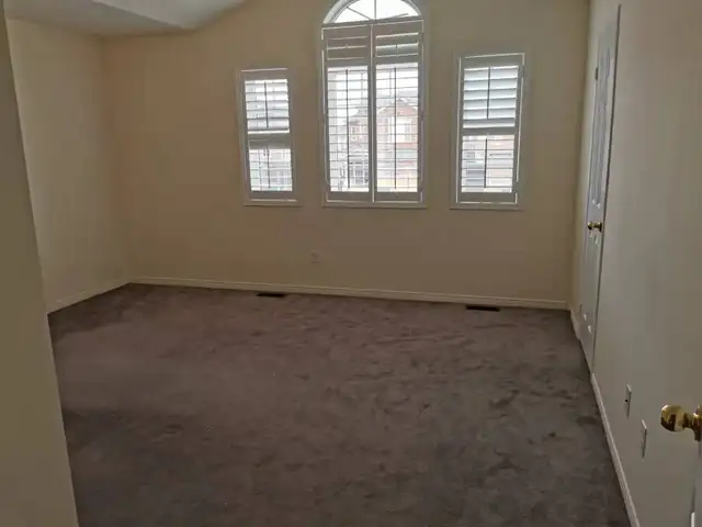 one master room for rent  in Room Rentals & Roommates in Mississauga / Peel Region - Image 2
