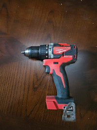 milwaukee drill 18 volts tool only 