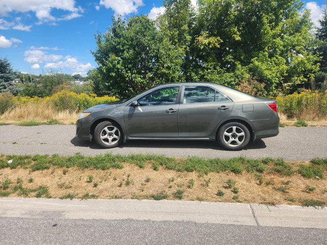 For sale by owner: 2014 Toyota Camry Hybrid LE in Cars & Trucks in Ottawa - Image 4