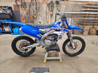 2022 YZ450F With Complete Spare Rear Wheel