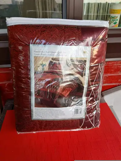 Handcrafted full set queen size quilt brand new, View more