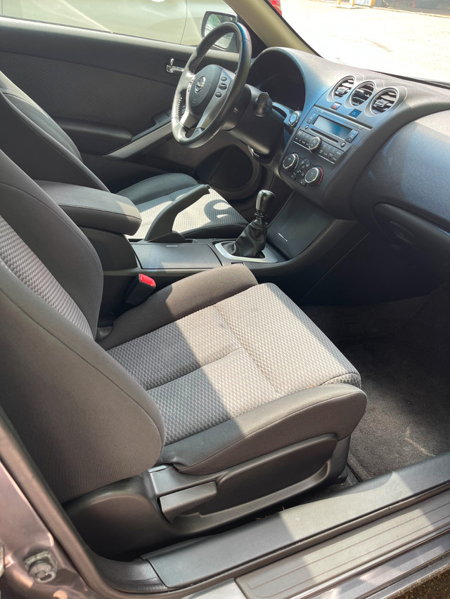 2008 Nissan Altima – Manual, 2-Door – 130,000 km in Cars & Trucks in Ottawa - Image 4