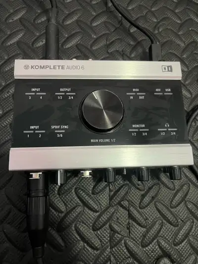 Native Instruments Komplete Audio 6 Interface, View more