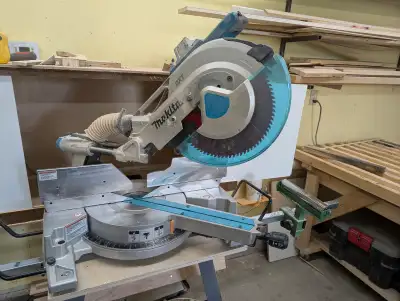 12 inch Makita compound sliding miter saw, View more